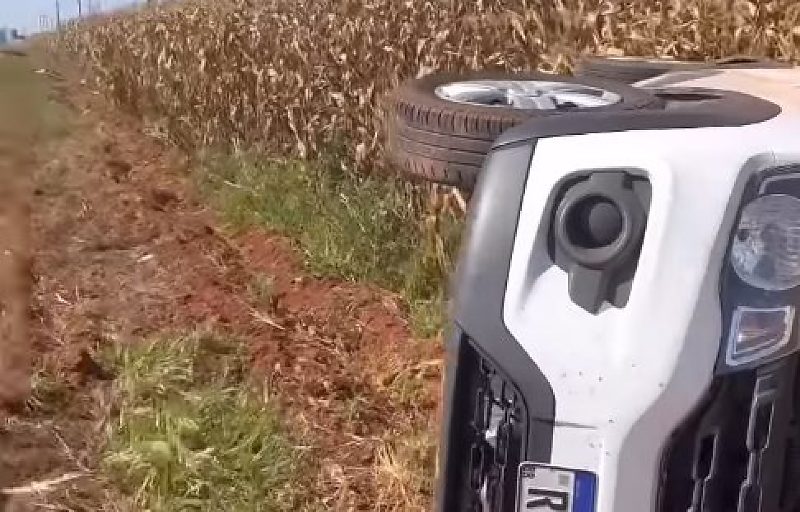 Carro perde controle e tomba após problemas mecânicos próximo a Nova Mutum/MT