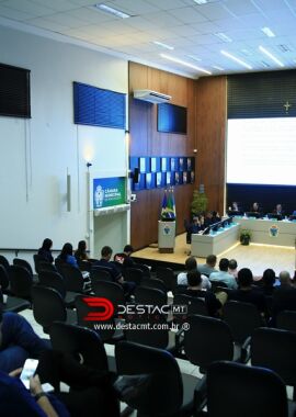 Projetos para educação e regularização tributária movimentam sessão em Nova Mutum/MT