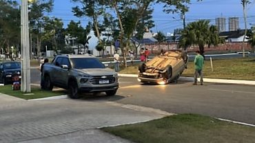 Motorista perde controle da direção e capota veículo em Nova Mutum/MT