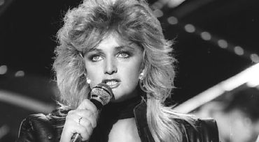 Bonnie Tyler, ícone do rock dos anos 1980, morre aos 75 anos
