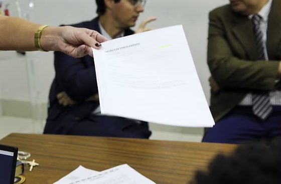 Com contas bloqueadas, prefeita decreta calamidade financeira em Várzea Grande
