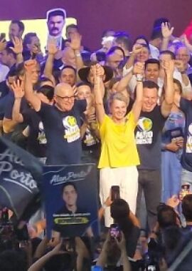 Republicanos reúne gigantes da política e apresenta 