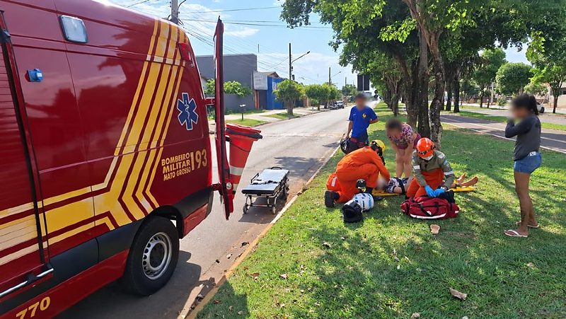 Motociclista de 23 anos fica ferido após queda na Avenida das Seriemas, em Nova Mutum/MT